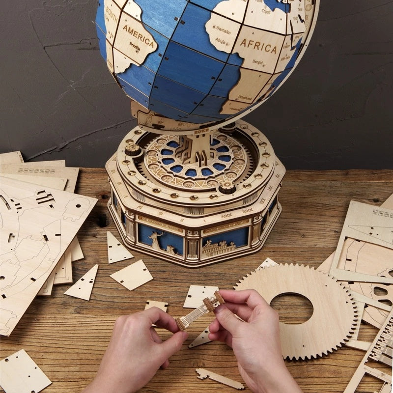 Globe Earth 567pcs 3D Wooden Puzzle Games
